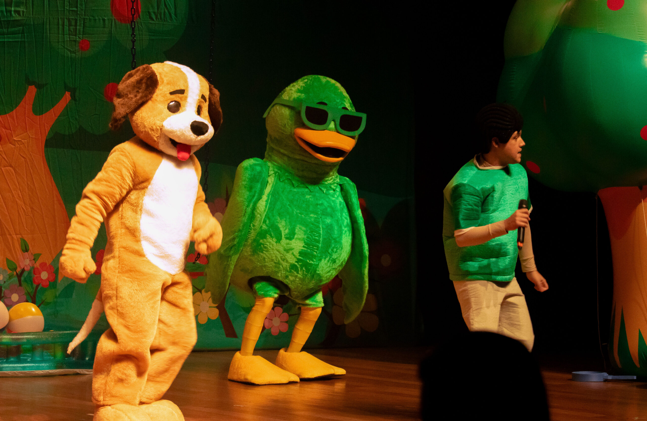 “ Brincando com Bento e Totó” no Teatro Multiplan