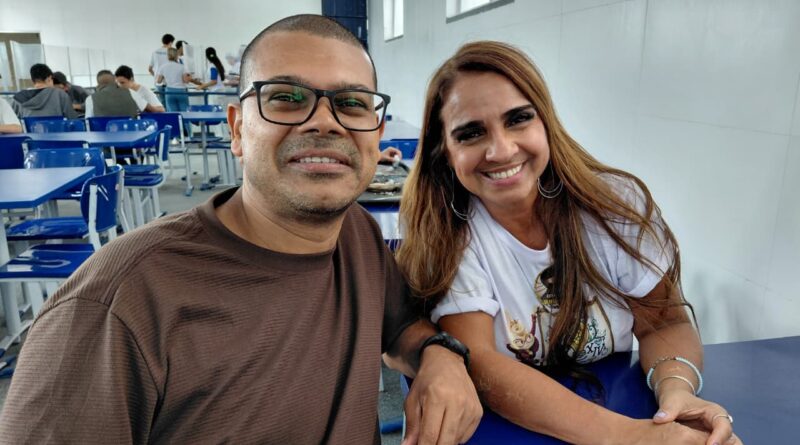Professores destacam a importância da pesquisa e da aprendizagem prática na Semana de Ciência, Cultura e Tecnologia da ETE República Professores destacam a importância da pesquisa e da aprendizagem prática na Semana de Ciência, Cultura e Tecnologia da ETE República